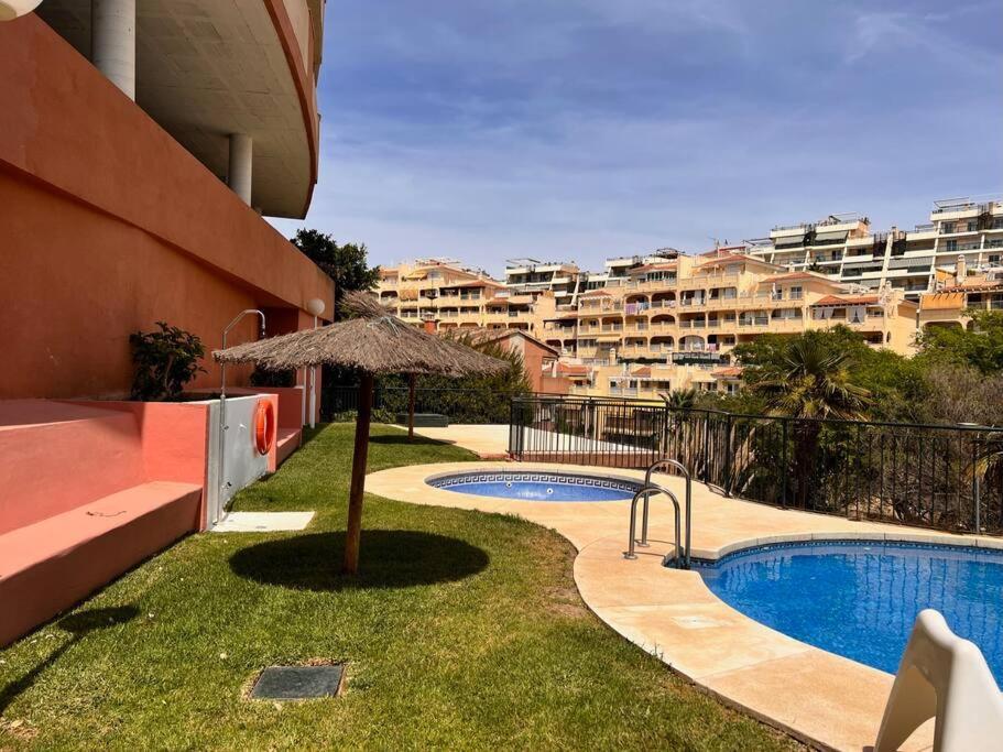 Benalmadena Costa Malaga Apartamento Muy Acogedor Con Vistas Al Mar Terraza Gigante Para Verano E Invierno Parking 外观 照片