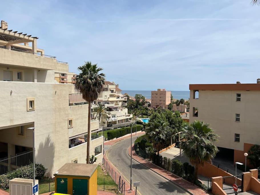 Benalmadena Costa Malaga Apartamento Muy Acogedor Con Vistas Al Mar Terraza Gigante Para Verano E Invierno Parking 外观 照片
