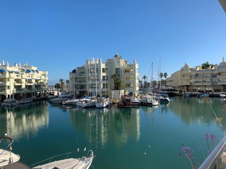 Benalmadena Costa Malaga Apartamento Muy Acogedor Con Vistas Al Mar Terraza Gigante Para Verano E Invierno Parking 外观 照片